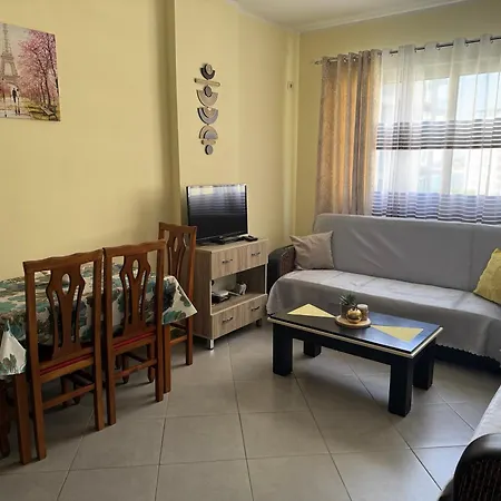Apartment Edi With A Sea View